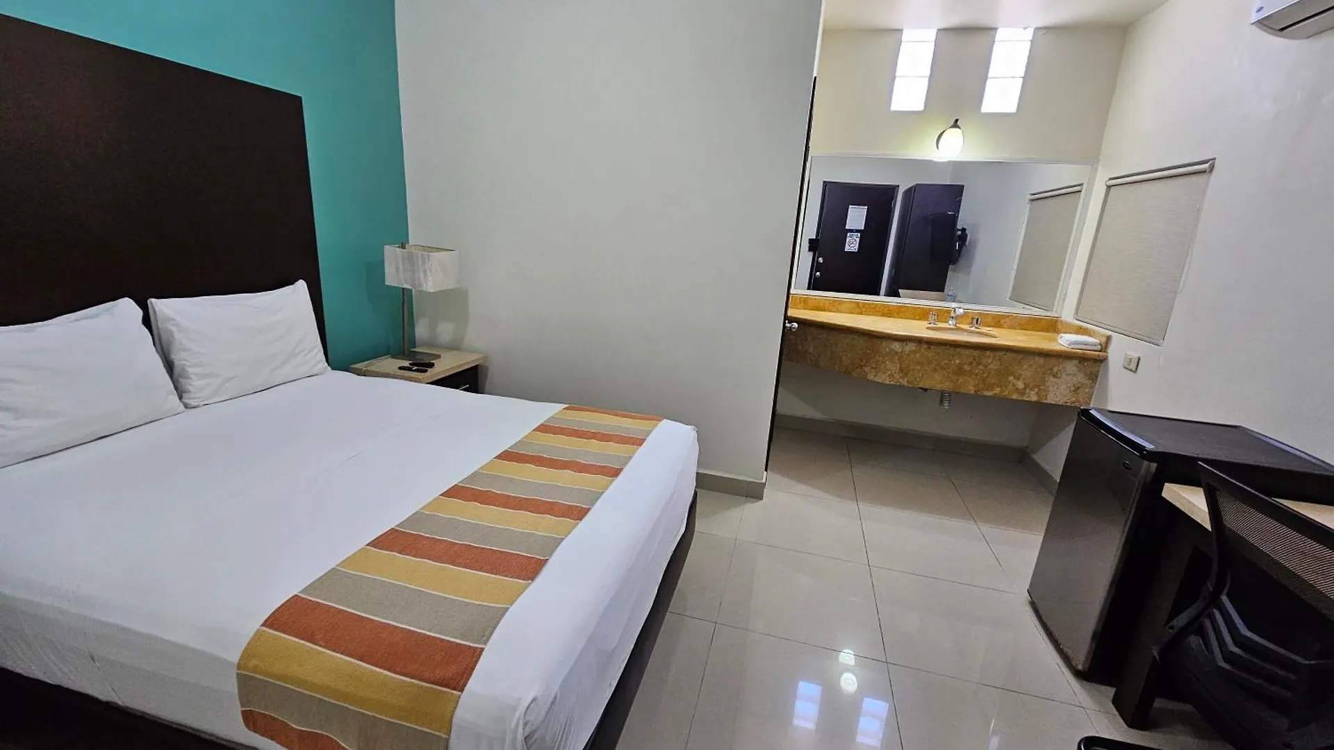 Hotel Maria Elena Cabo San Lucas