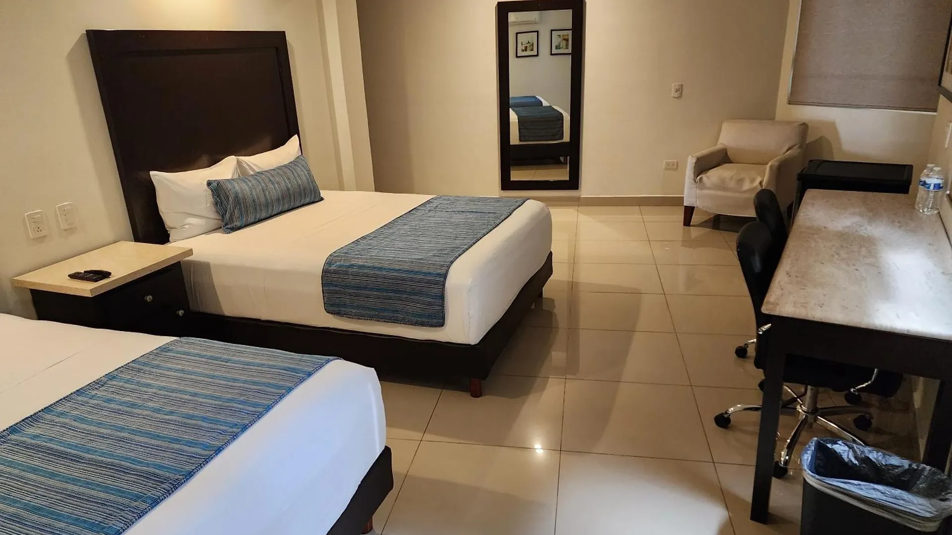 Hotel Maria Elena Cabo San Lucas