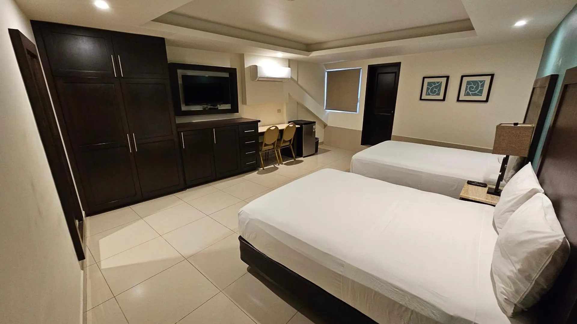 Hotel Maria Elena Cabo San Lucas 2*,
