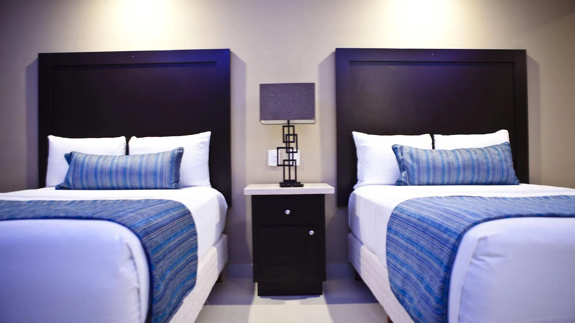 Hotel Maria Elena Cabo San Lucas